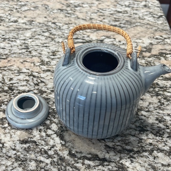 Teapot - Picture 6 of 8